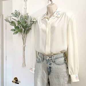 Koret Corner Vintage Embroidered Blouse